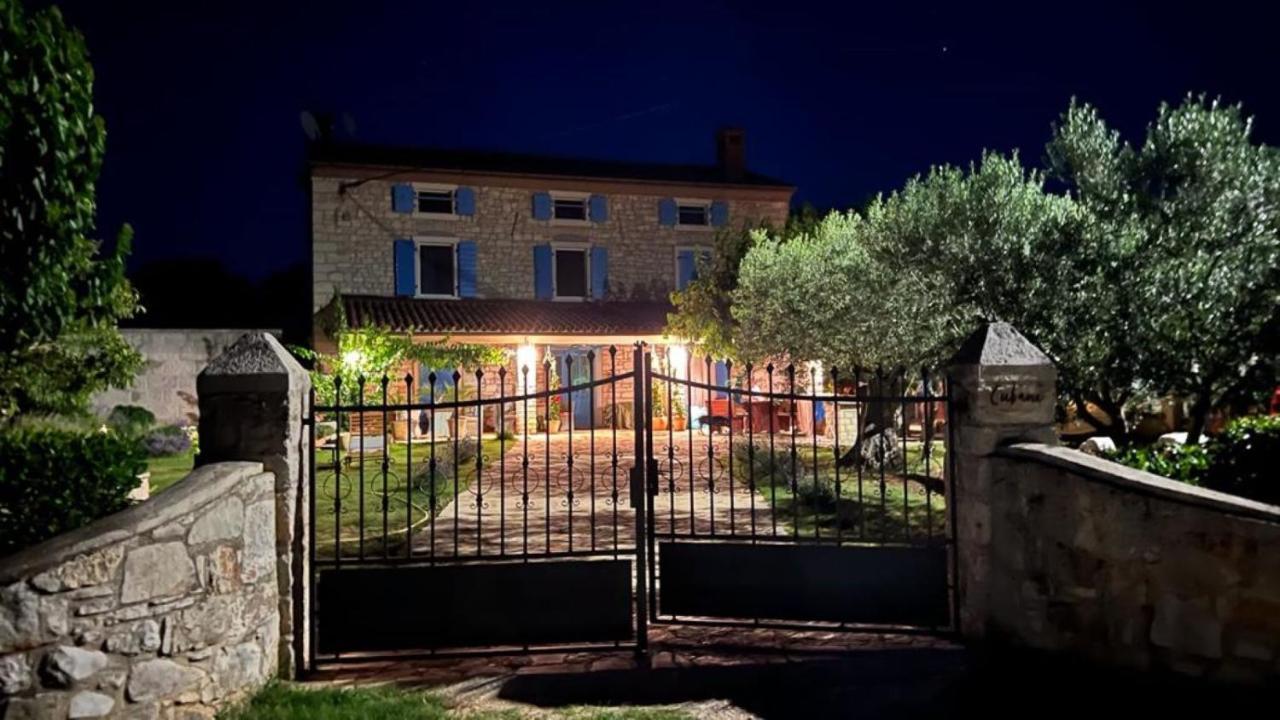 Farmhouse Cubani Bale Eksteriør billede